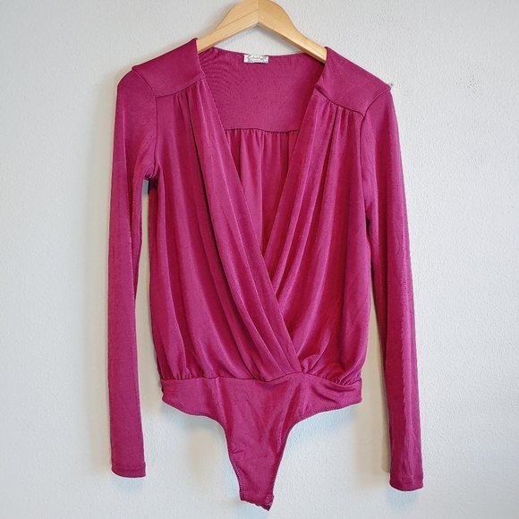 Intimately Free People Metallic Burgundy Turnt Thong Bodysuit Sz S - Picture 1 of 9
